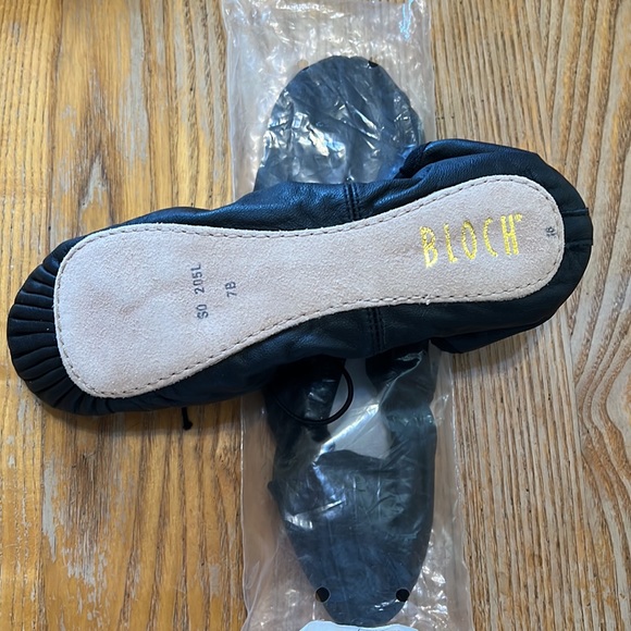 BLOCH - New Ballet Slippers 🩰🎶 - Picture 2 of 3